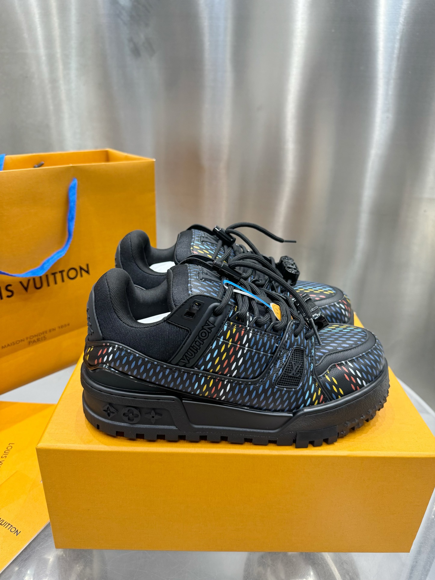LV Trainer Maxi Sneaker 1ACR0U